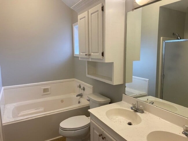 Building Photo - 3/2 For Rent in Red Oak in Germantown School District!!