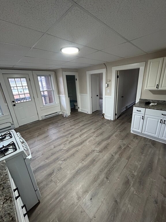 Building Photo - 45 River St