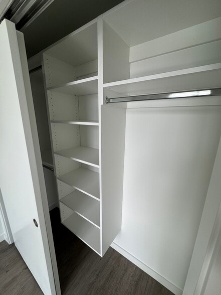 Closet - 132 NE 22nd St