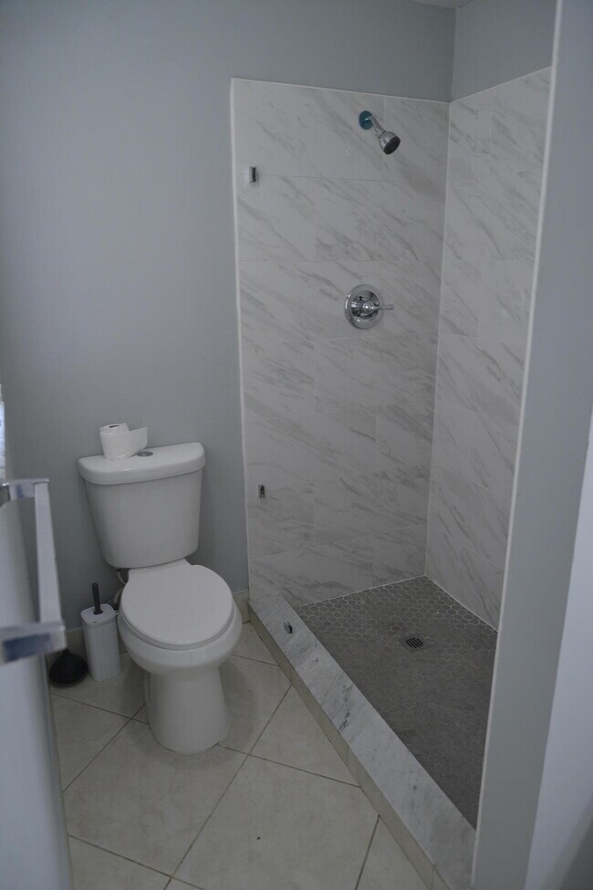 Building Photo - 3344 Alba Cir