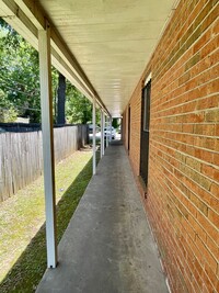 Building Photo - 08036