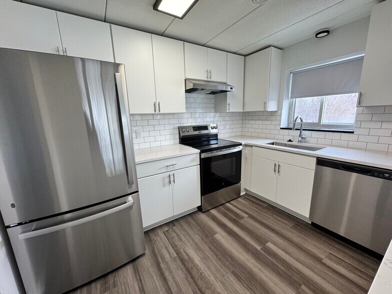 Building Photo - 30 Hill Rd