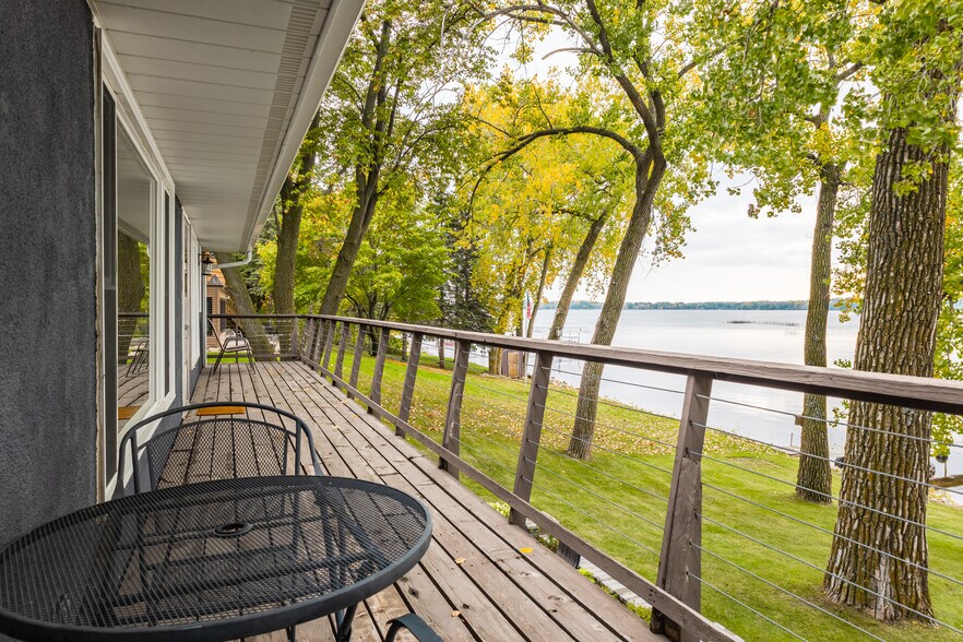 Building Photo - 6806 Sunset Strip NW