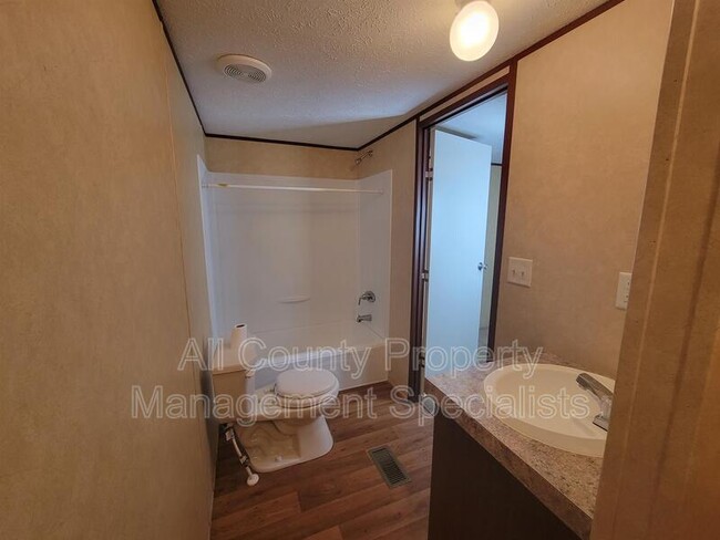 Building Photo - 1770 Salterstown Rd