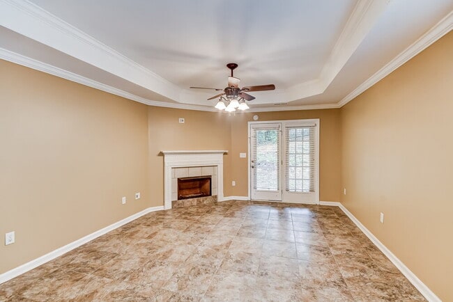Building Photo - 111 Springdale Dr