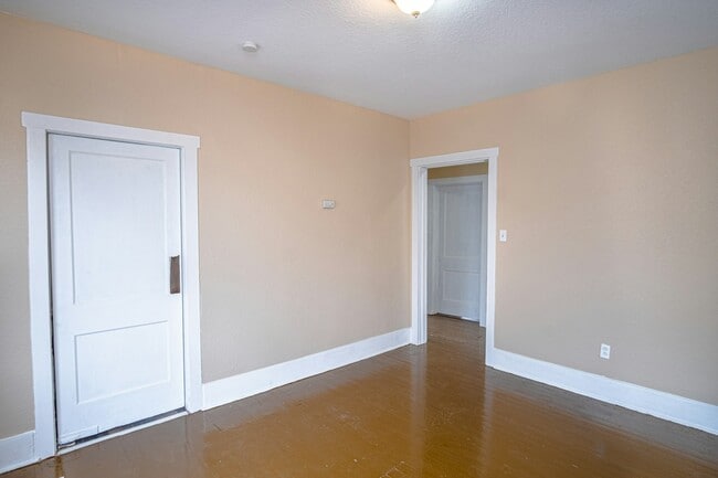 Building Photo - 1101 Gibbs St