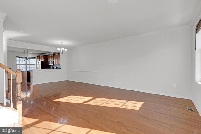 Building Photo - 22554 Cambridgeport Square