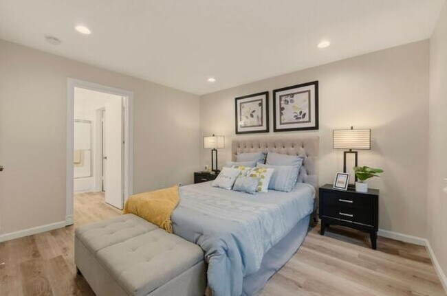 Building Photo - 3401 La Terrace Cir