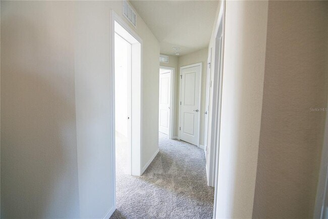 Building Photo - 4647 Green Palm Ln