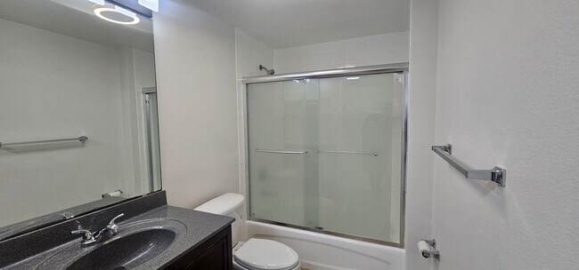 Building Photo - 13215 Villa Vista Dr