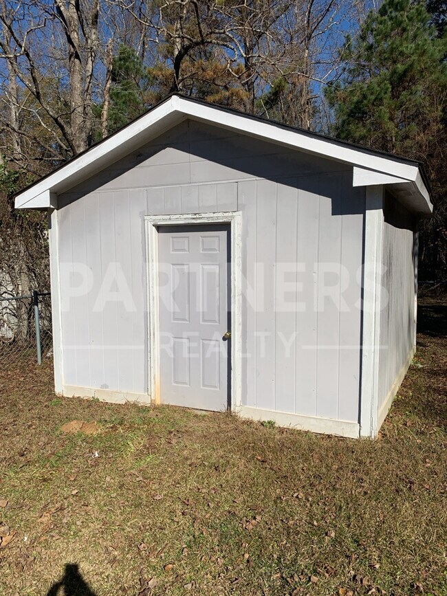 Building Photo - 5821 Acacia Ct