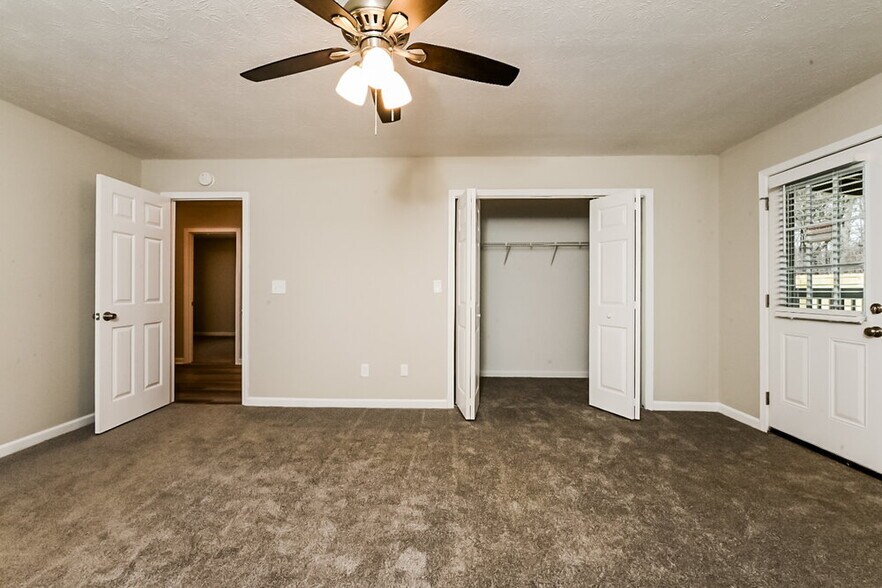 Building Photo - 1325 Carney Ct