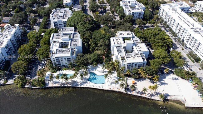 Building Photo - 777 NE 62nd St