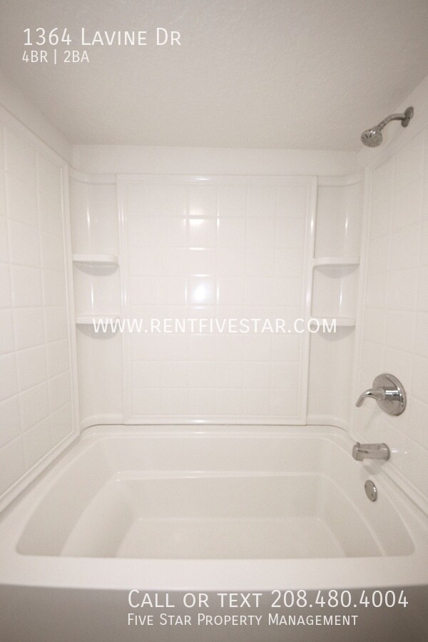 Building Photo - 1364 Lavine Dr