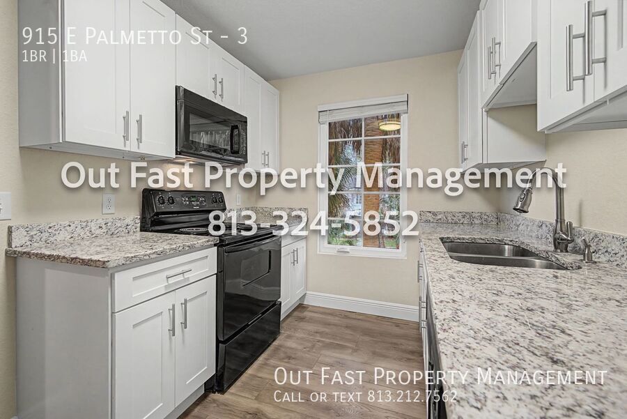 Building Photo - 915 E Palmetto St