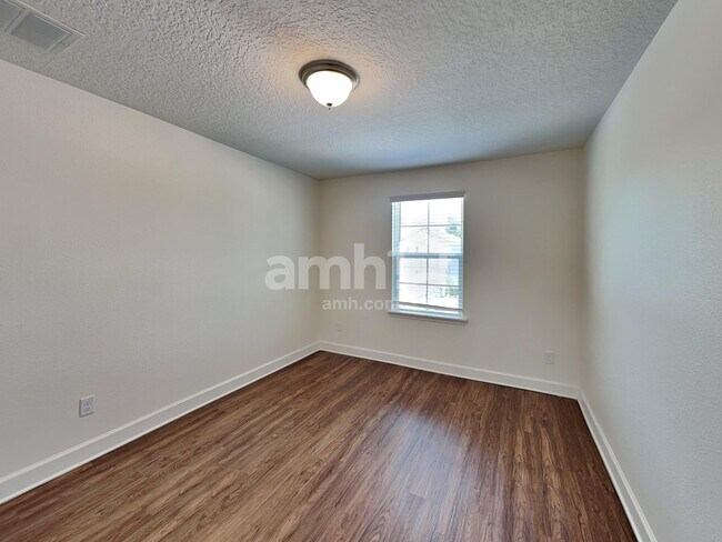 Building Photo - 8505 Highfield Ave