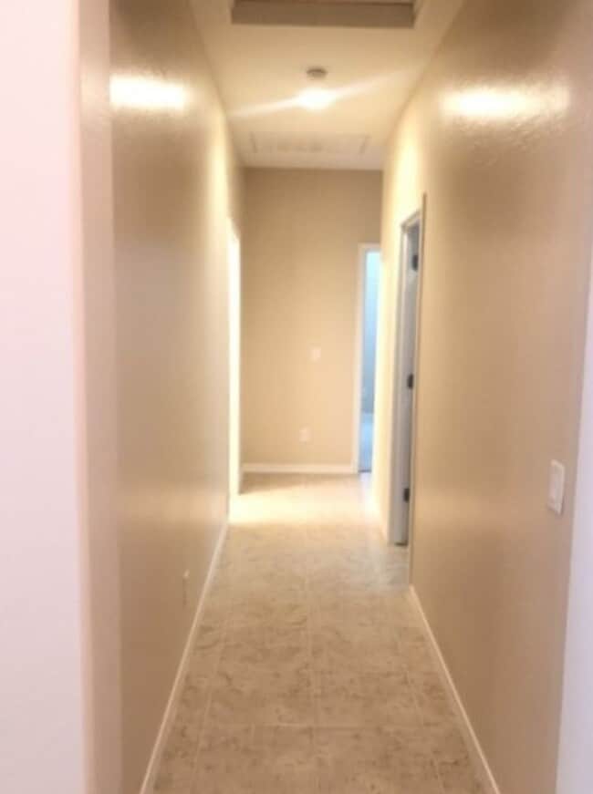 Building Photo - Beautiful 4 Bedroom / 2 Bath, in North Pho...