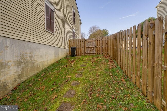 Building Photo - 1831 Tufa Terrace