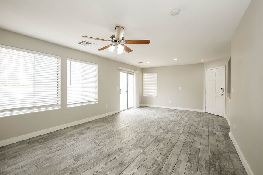 Building Photo - 9466 Havasu Canyon Ave