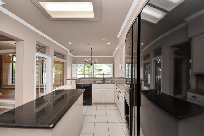 Building Photo - 39 Wild Meadow Ct