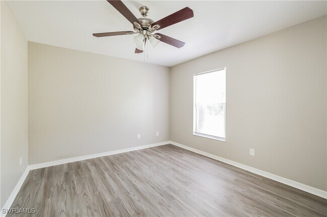 Building Photo - 3082 Sikeston Ave