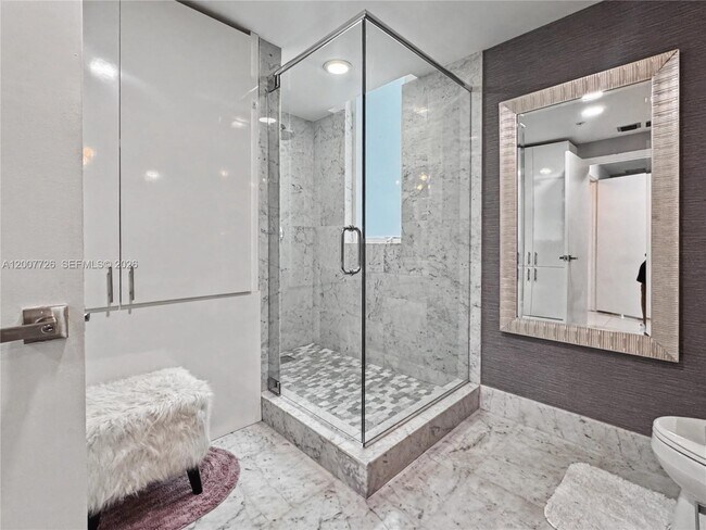 Building Photo - 253 NE 2nd St