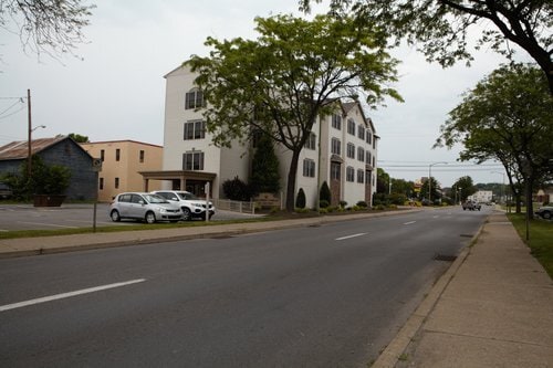 Building Photo - 130 S Arch St