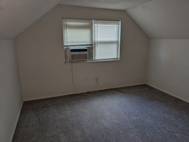 Building Photo - 2620 Lamborne Blvd