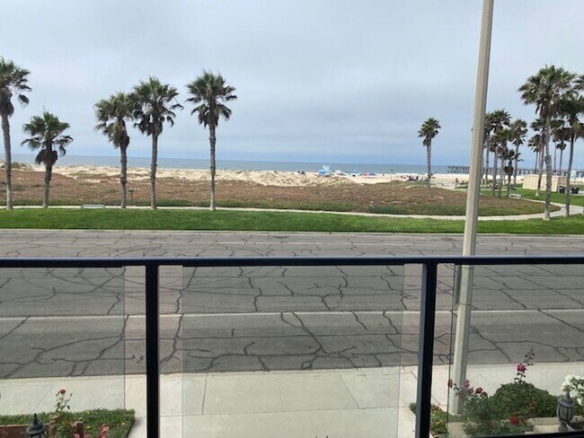 Building Photo - 657 Ocean View Dr