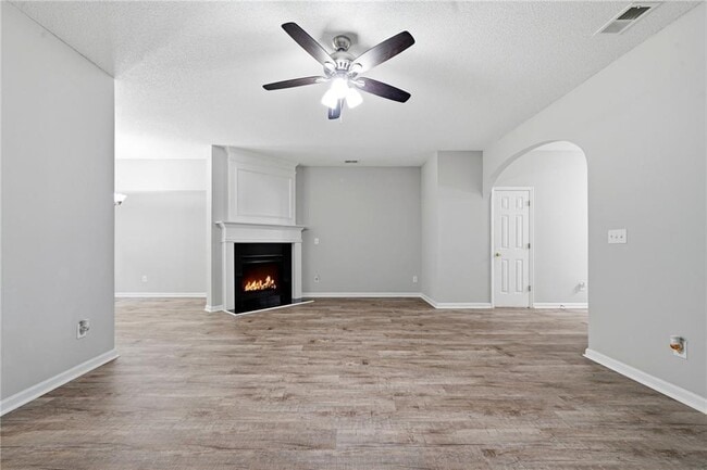 Building Photo - 5682 Lawley Rd