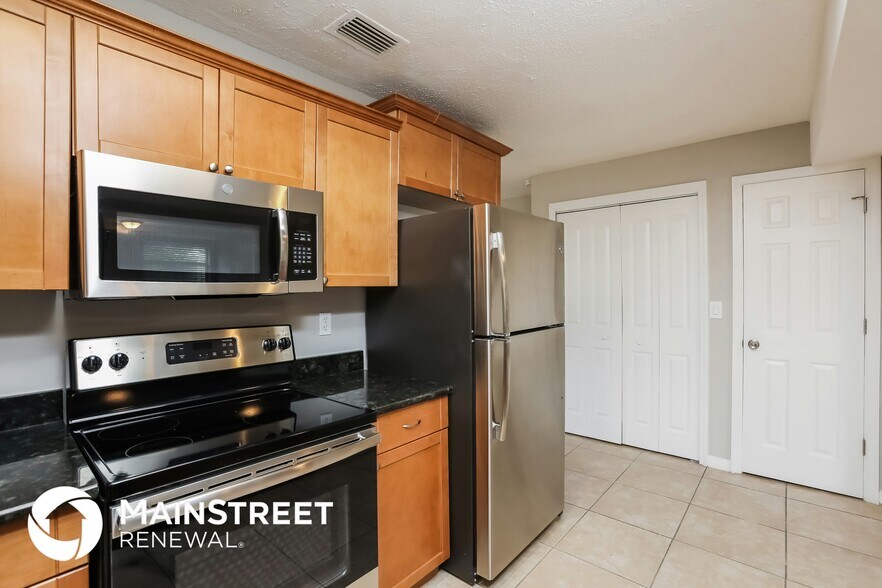 Building Photo - 307 S Ulysses Dr