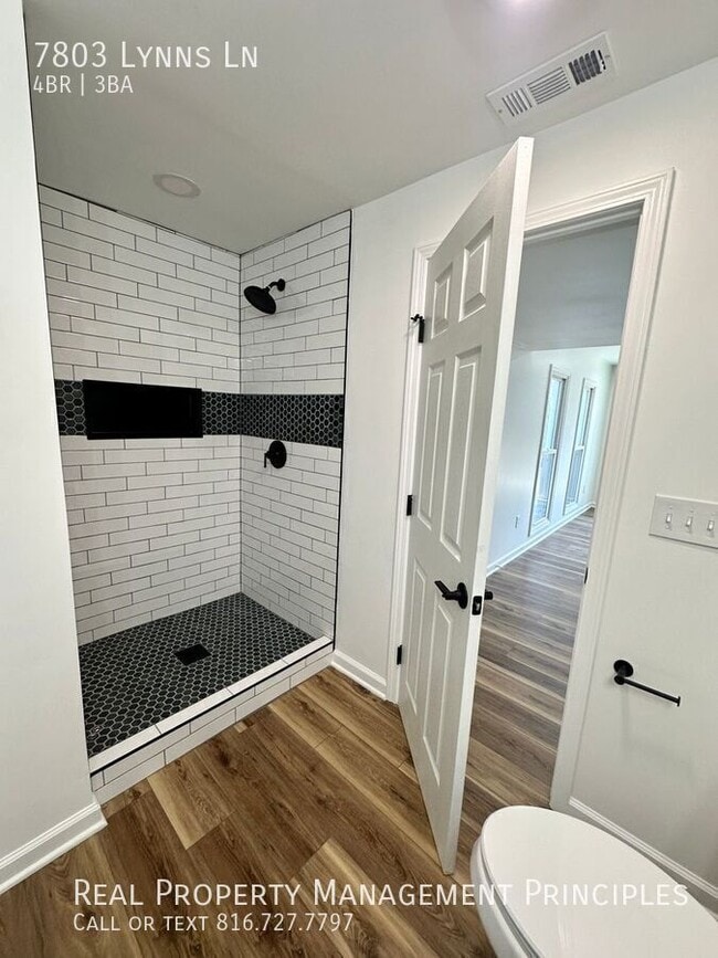 Building Photo - 7803 NW Lynns Ln