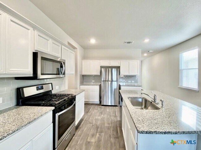 Building Photo - 3012 Tweedy Trail