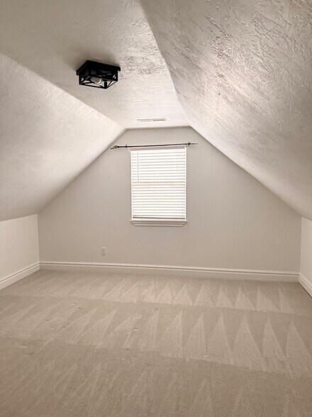 Building Photo - 1574 W Meadow Green Dr