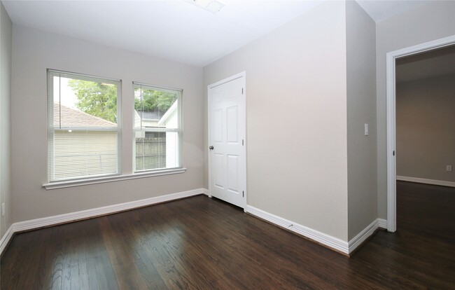 Building Photo - 5402 Texas St