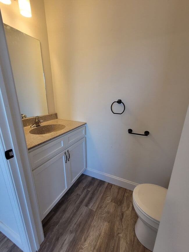 Building Photo - Newly renovated 2 Bedroom Townhome Gordonville