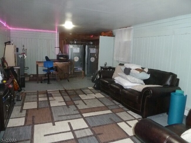 Building Photo - 72 Kennedy Rd