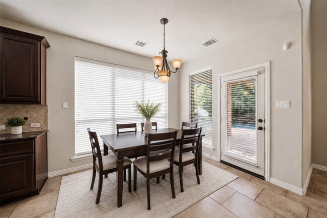 Building Photo - 63 Vershire Cir