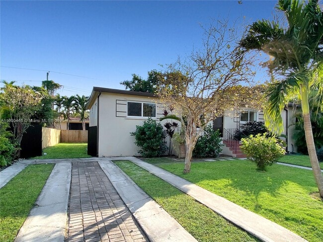 Building Photo - 7910 SW 17th Terrace