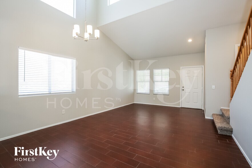 Building Photo - 5830 Brimstone Dr