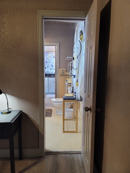 Building Photo - 5321 NE 29th St