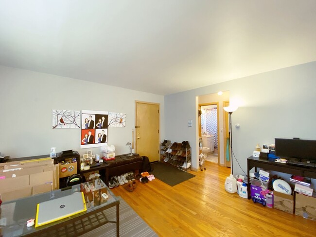Primary Photo - 4112 N. Kedvale-4114-2E