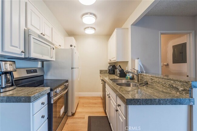 Building Photo - 8163 Redlands St