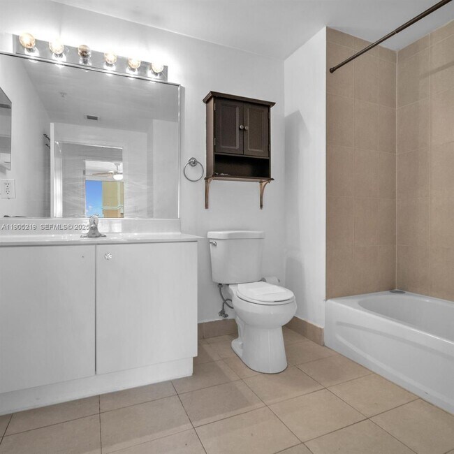 Building Photo - 2400 SW 27th Ave