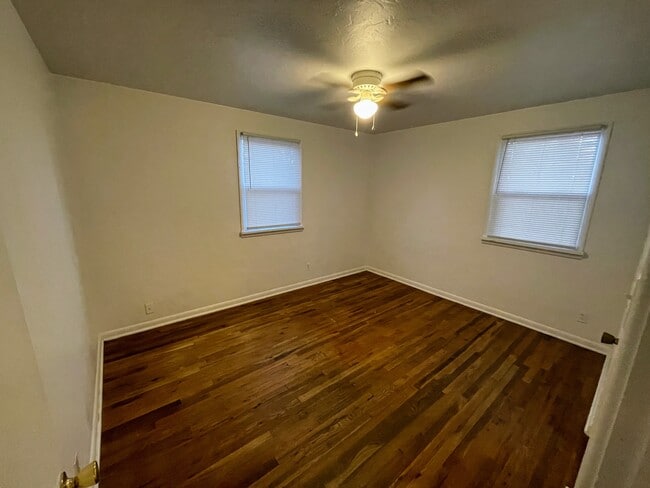 Building Photo - 513 W Uintah St