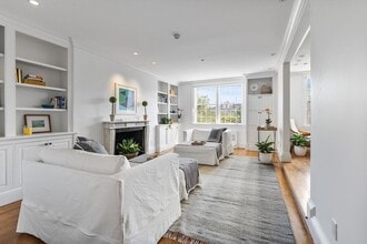 Building Photo - 80 Beacon St