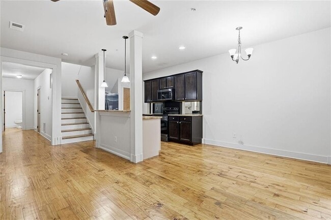 Building Photo - 501 Ridge View Crossing