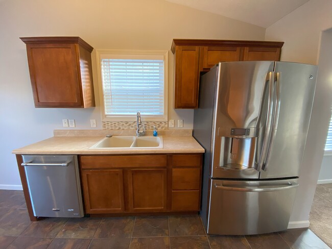 Kitchen - 2901 Red Oak Rd