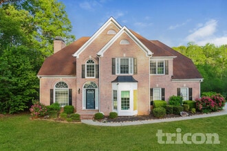 Building Photo - 790 James Madison Dr