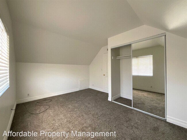 Building Photo - 4 br, 2 bath House - 2535 Capitola Court